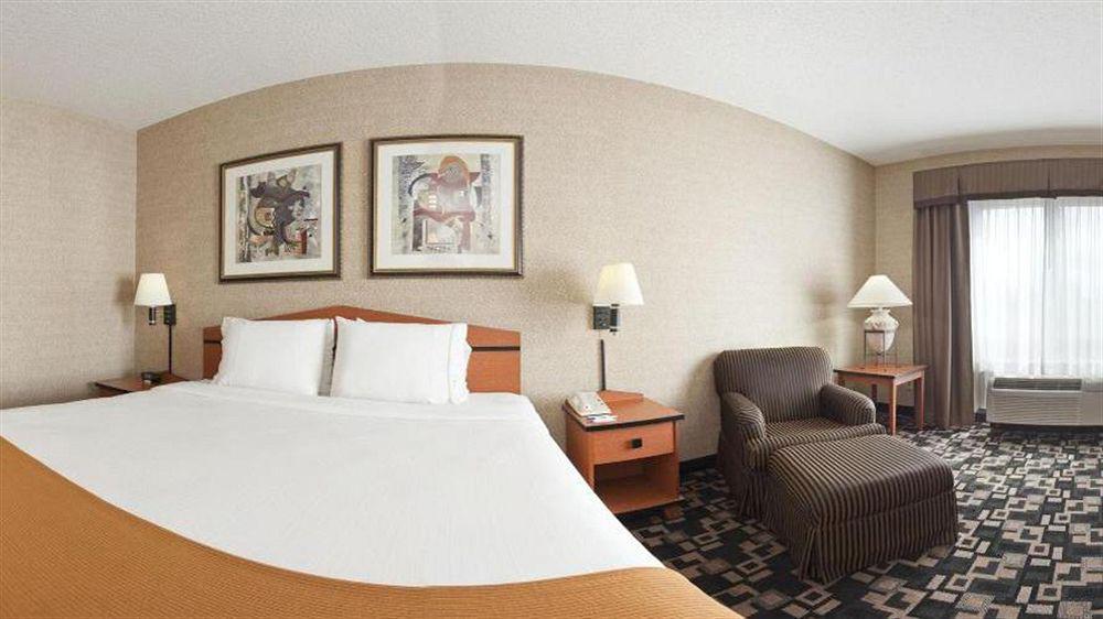 Comfort Inn & Suites Greenwood Near University Kültér fotó