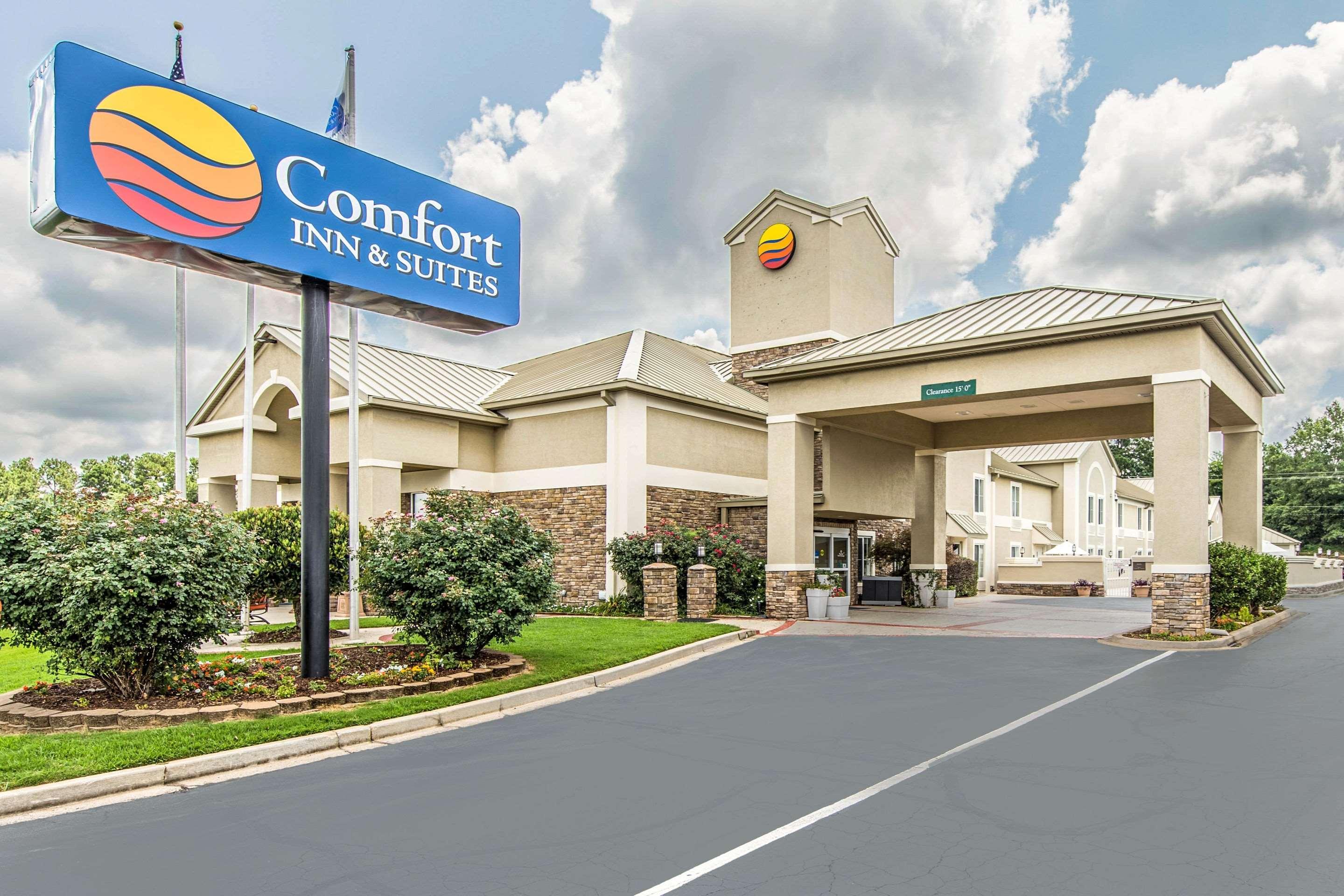 Comfort Inn & Suites Greenwood Near University Kültér fotó